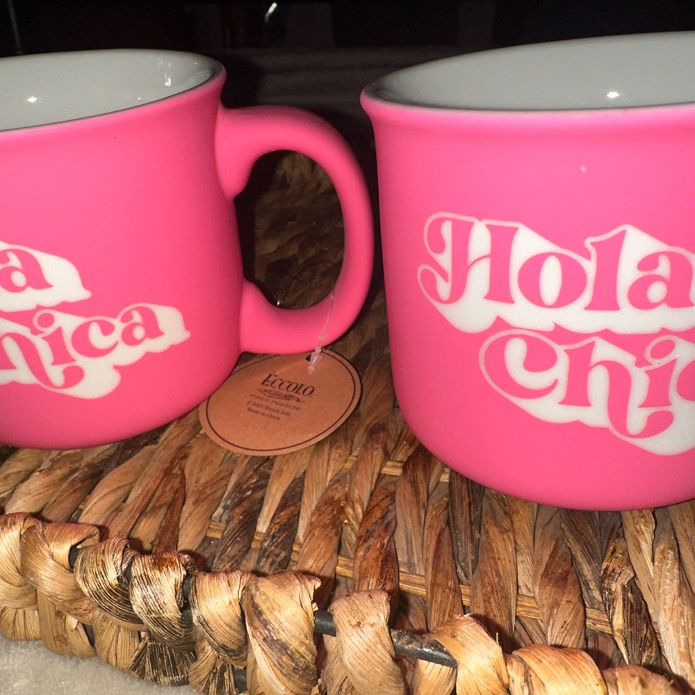 Eccolo  Hot Pink Mug with Bold Design